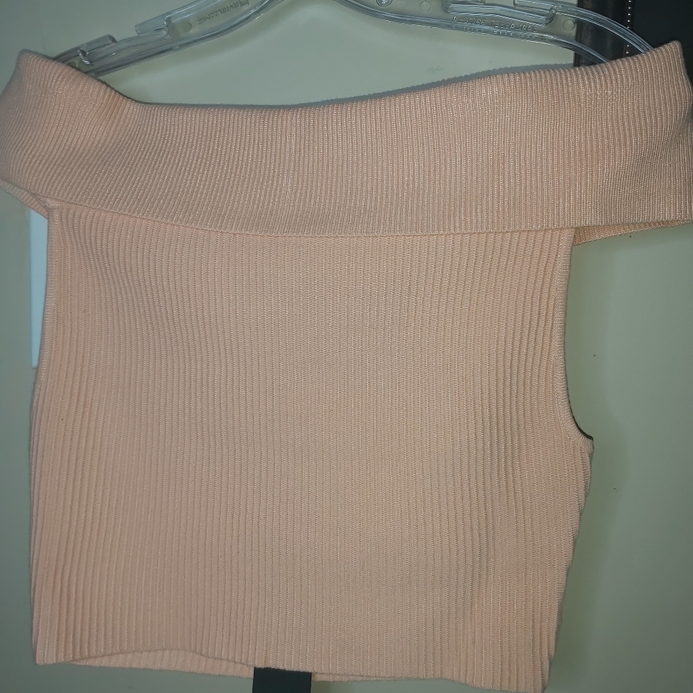 💢SOLD💢Forever 21 Ribbed, Off The Shoulder Cropped Top - Picture 2 of 6